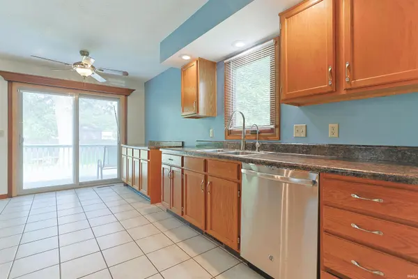 52297 Leland AVE, South Bend, IN 46637