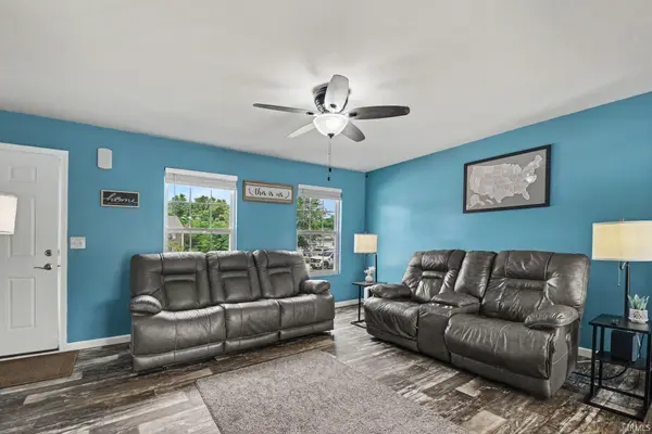 26560 Gaited Horse TRL, South Bend, IN 46619