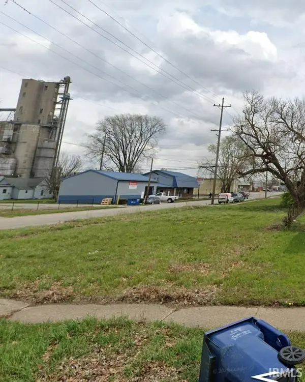 2400 Arleth ST, Terre Haute, IN 47802