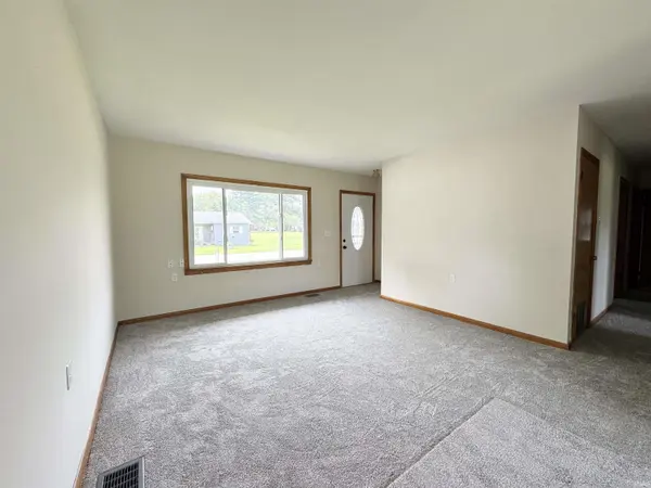 586 S 4TH ST, Orleans, IN 47452
