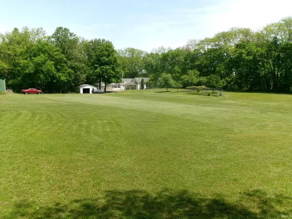 8362 S State Road 263 RD, Williamsport, IN 47993