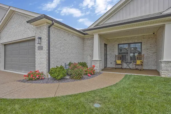 9354 Oak Point ***, Newburgh, IN 47630