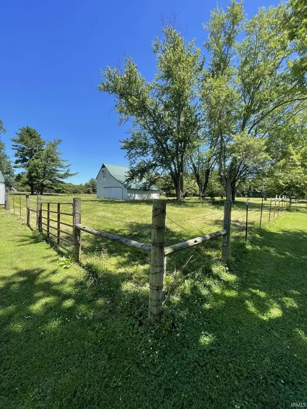 6597 S State Road 159 HWY, Carlisle, IN 47838