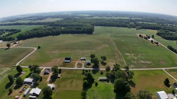 972 N 300 W RD, Washington, IN 47501-9261