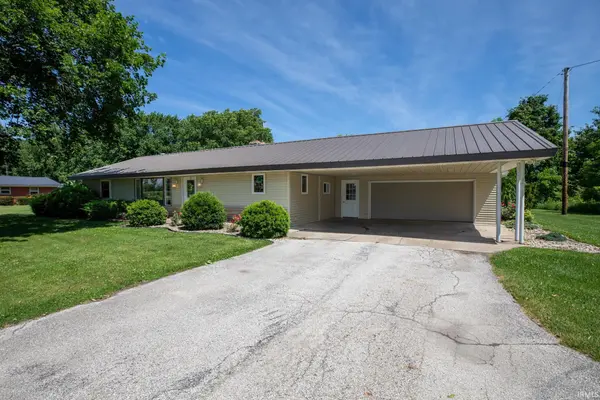 1336 Lincoln HWY, Bourbon, IN 46504-9694