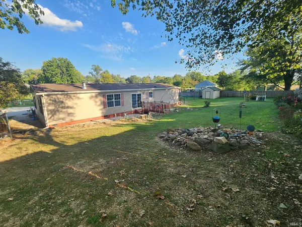 1015 W 4th ST, Bicknell, IN 47512