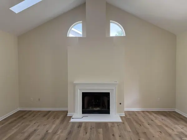 9247 Norris DR, Hobart, IN 46342-6831