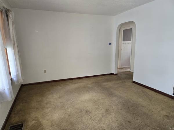 210 N 17th ST, Vincennes, IN 47591
