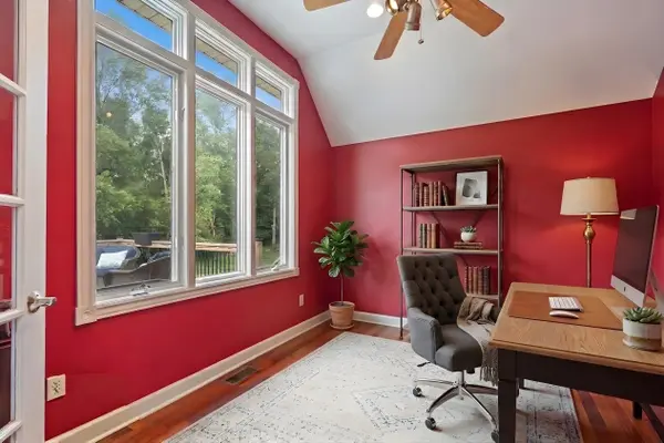 5185 Sawgrass LN, Leesburg, IN 46538