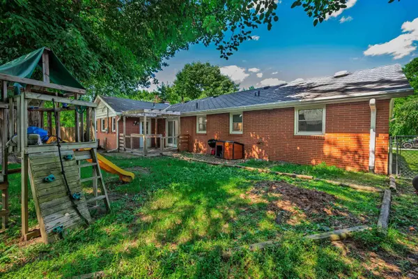 1505 N Briar RD, Muncie, IN 47304