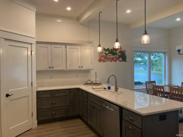 121 N Mulberry ST, North Webster, IN 46555