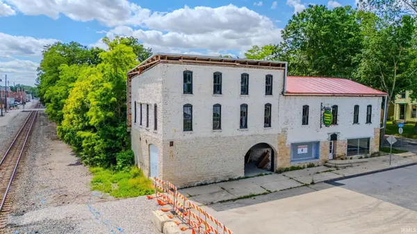 96 N Huntington ST, Wabash, IN 46992