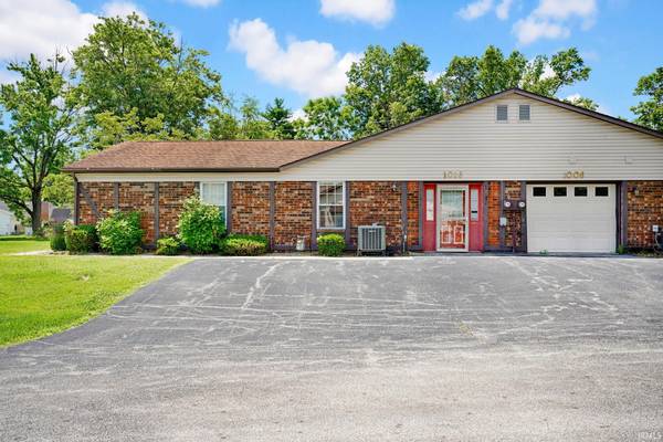 1016 E Commons DR, Bloomington, IN 47401