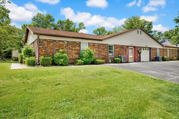1016 E Commons DR, Bloomington, IN 47401