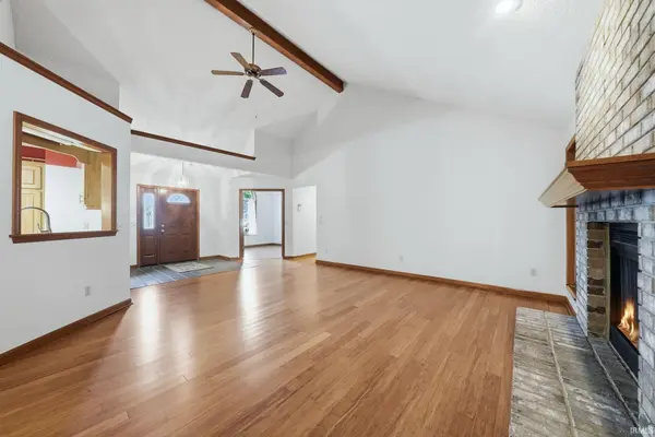 1635 Summer Glen PL, Fort Wayne, IN 46825-1513