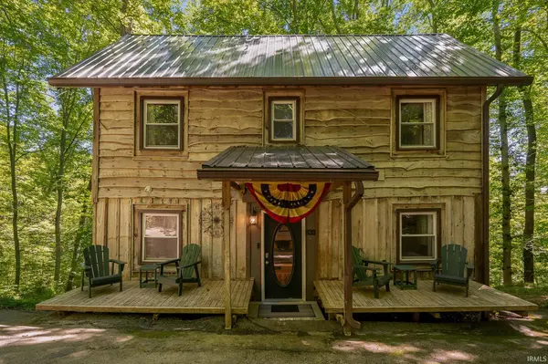 833 Helmsburg RD, Nashville, IN 47448-9172