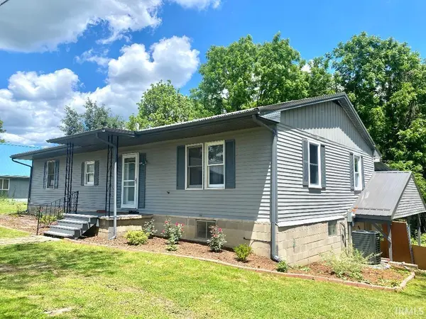 7512 S WestGate RD, Newberry, IN 47449