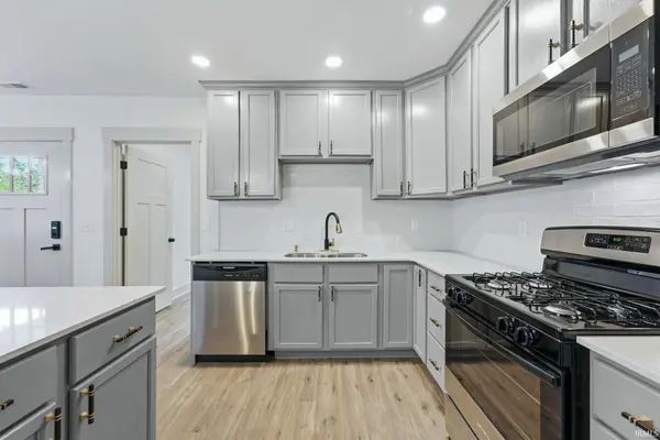 3708 Grayston AVE, Fort Wayne, IN 46806