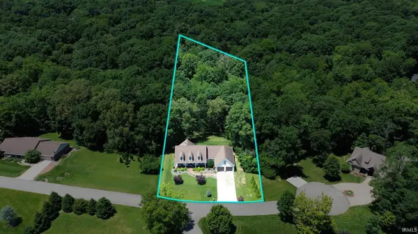 10689 S Oak Ridge Estate, Haubstadt, IN 47639