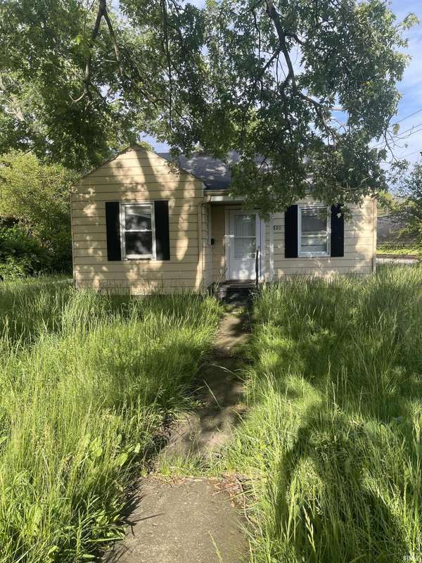 2220 Euclid DR, Anderson, IN 46011-3945