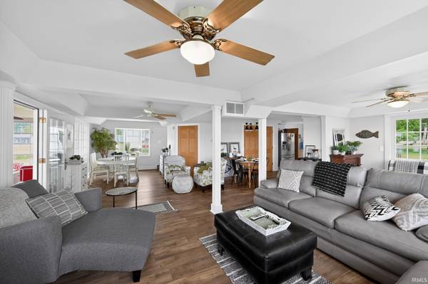 6019 S State Road 10 ***, Knox, IN 46534