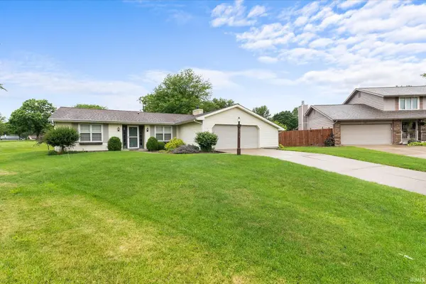 3914 Thornbury PL, Fort Wayne, IN 46804-2643