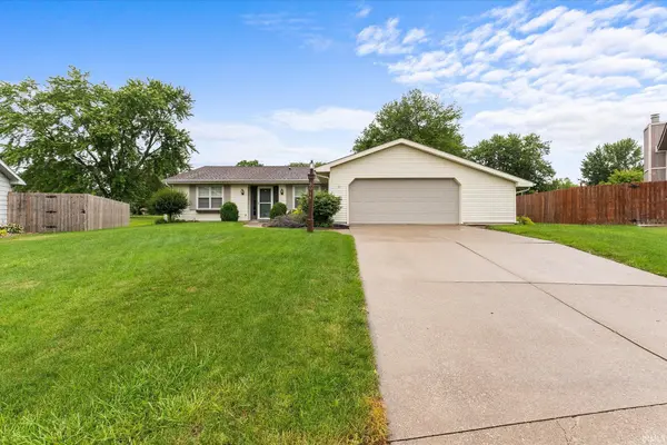 3914 Thornbury PL, Fort Wayne, IN 46804-2643