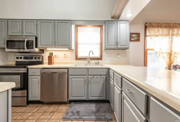 2726 S McCartney LN, Bloomington, IN 47401-4323