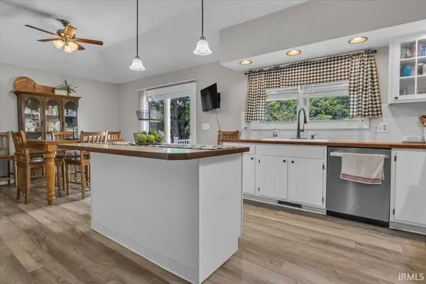 19 Lakeview DR, Mount Vernon, IN 47620