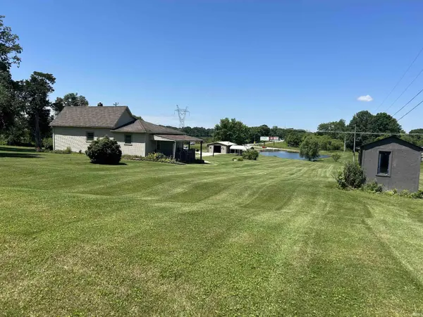 18 Lindsay CT, Spencer, IN 47460