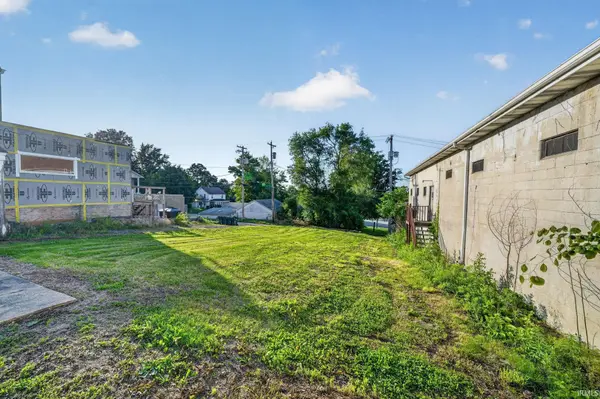 207 E Michigan ST, New Carlisle, IN 46552
