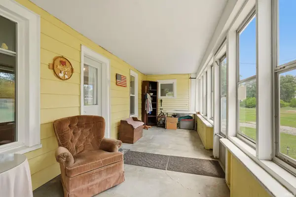 205 E Spring ST, Etna Green, IN 46524-9412