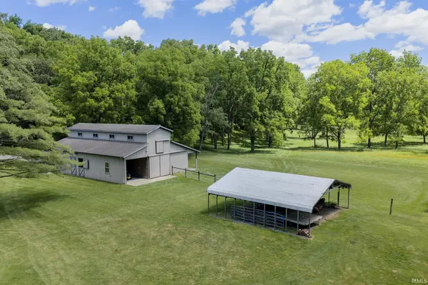 54725 County Road 33 ***, Middlebury, IN 46540