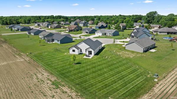 451 Cottonwood CT, Markle, IN 46770