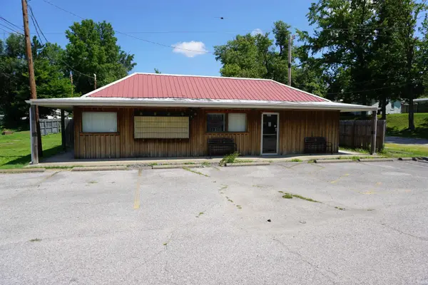 3901 Broadway AVE, Evansville, IN 47712