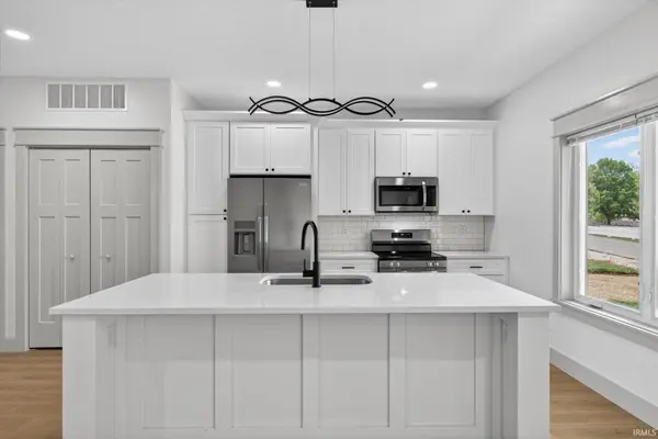 326-328 N Jefferson ST, Bloomington, IN 47408
