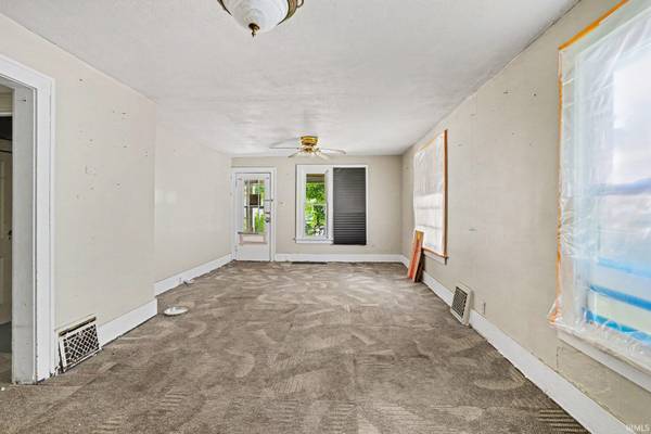 809 Altgeld ST, South Bend, IN 46614