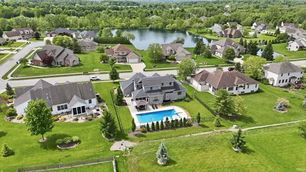 10223 Buttonwood PASS, Leo, IN 46765