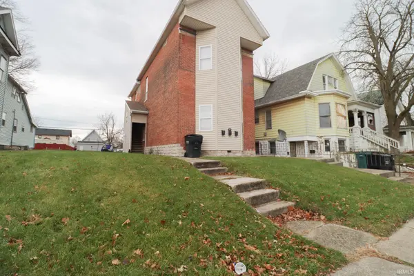 110 S Cowen ST, Garrett, IN 46738