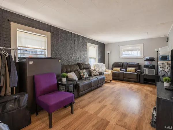 125 E Maple GRV, Fort Wayne, IN 46806