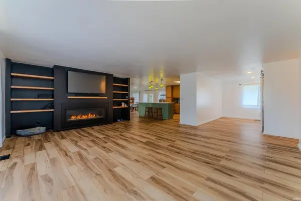656 S Main ST, Upland, IN 46989