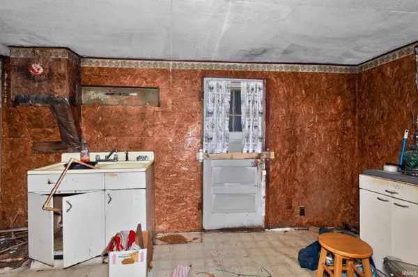 422 Michigan AVE, Logansport, IN 46947