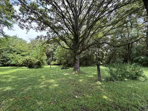 13382 W 450 N RD, Linton, IN 47441