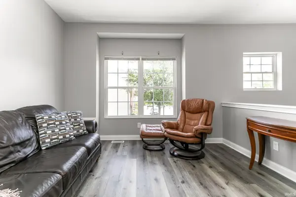411 Abbey ST, South Bend, IN 46637-3378
