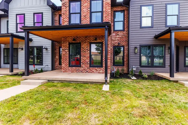 712 N Walnut ST, Muncie, IN 47305