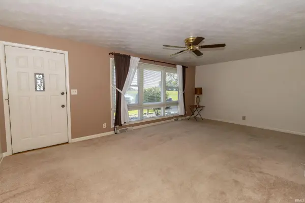 16180 Madison RD, South Bend, IN 46614