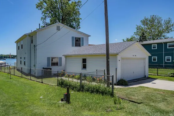 9380 E 430 S ***, Wolcottville, IN 46795