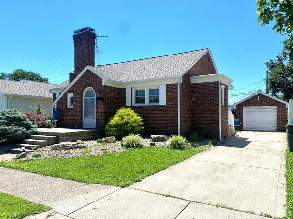 379 NE H ST, Linton, IN 47441