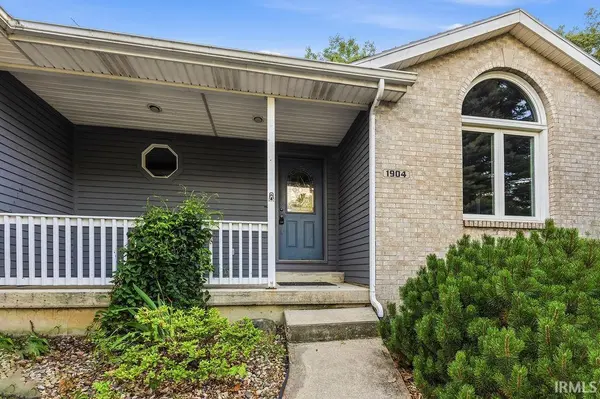 1904 Hunters Ridge DR, Huntington, IN 46750-9089