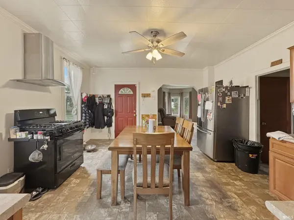 22517 Stenger ST, Woodburn, IN 46797